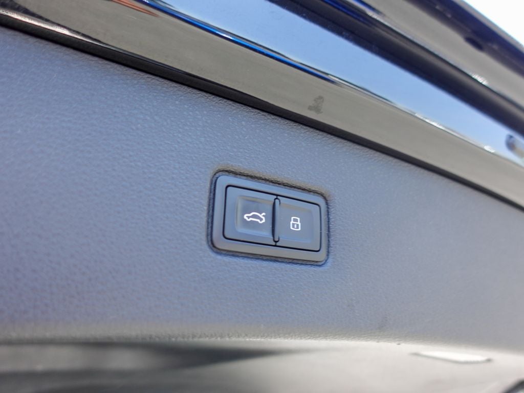 2023 Audi Q7 55 Prestige quattro