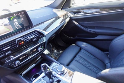 2021 BMW 5 Series 530i