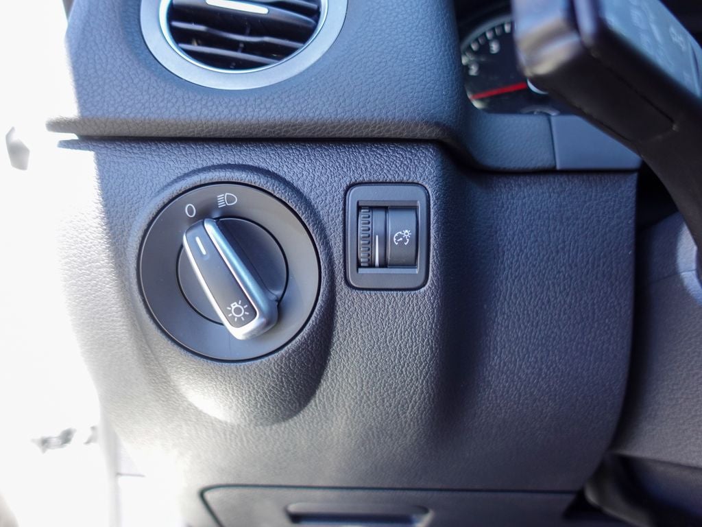 2011 Volkswagen Tiguan S