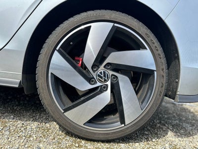 2023 Volkswagen Golf GTI 2.0T SE