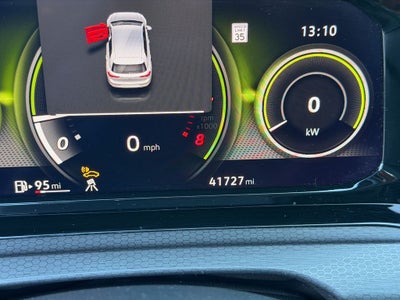 2023 Volkswagen Golf GTI 2.0T SE