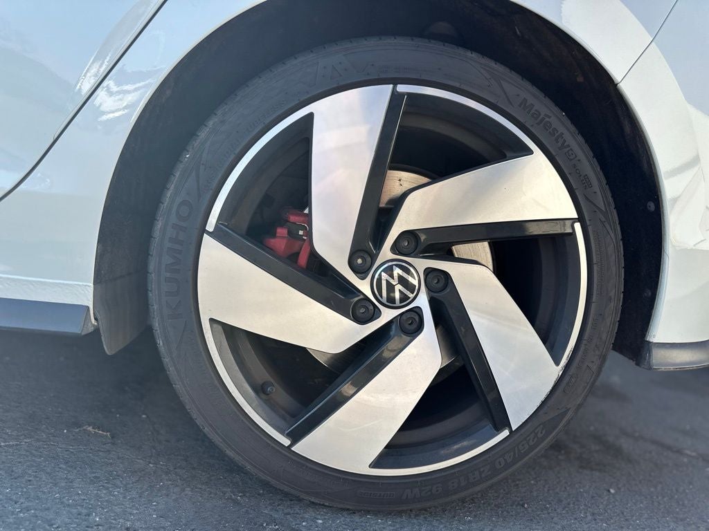 2023 Volkswagen Golf GTI 2.0T SE