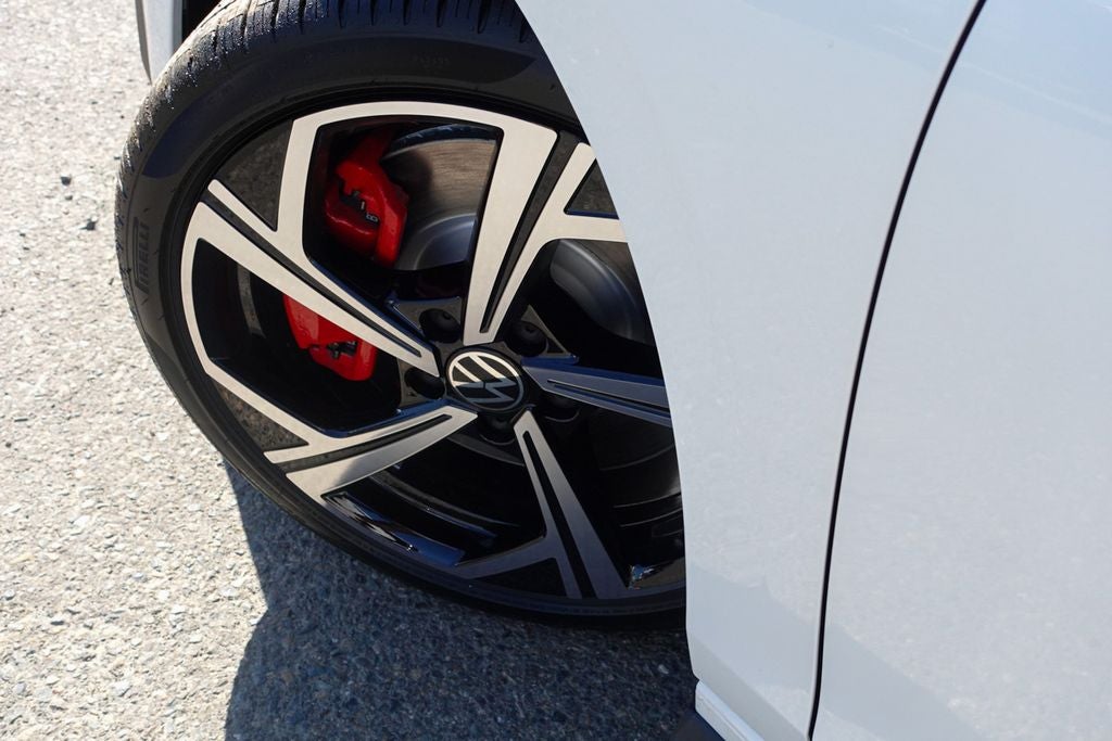 2025 Volkswagen Golf GTI 2.0T SE