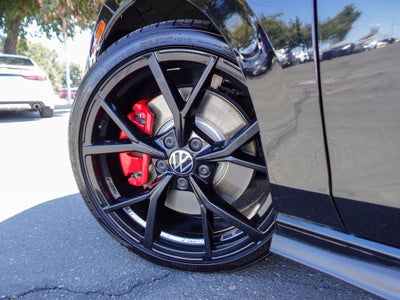2024 Volkswagen Golf GTI S
