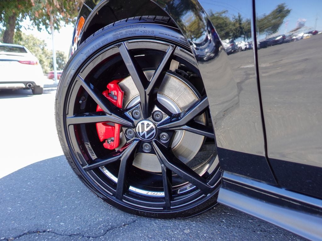 2024 Volkswagen Golf GTI S