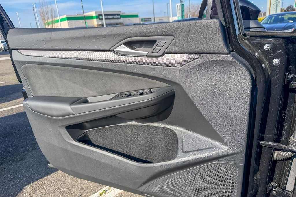 2025 Volkswagen Golf GTI 2.0T SE