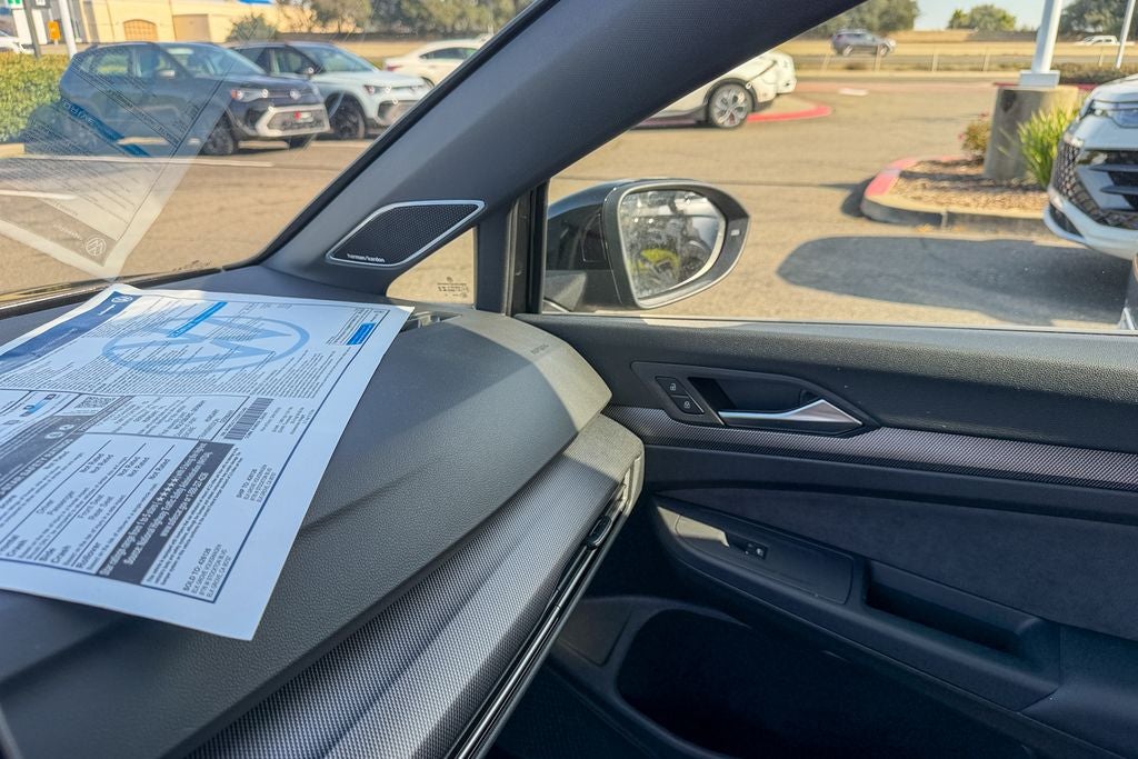 2025 Volkswagen Golf GTI 2.0T SE