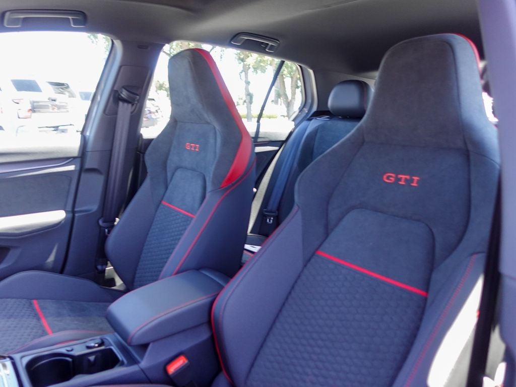 2026 Volkswagen Golf GTI 2.0T SE