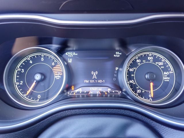 2023 Jeep Cherokee Altitude