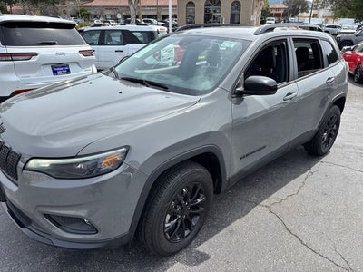 2023 Jeep Cherokee Altitude