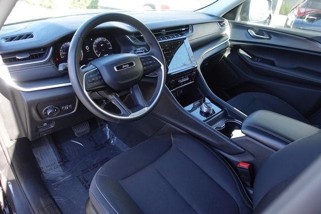 2024 Jeep Grand Cherokee Laredo