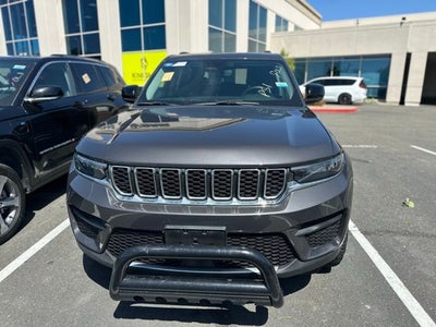 2023 Jeep Grand Cherokee Laredo