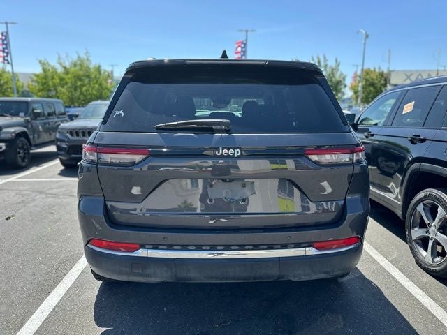 2023 Jeep Grand Cherokee Laredo