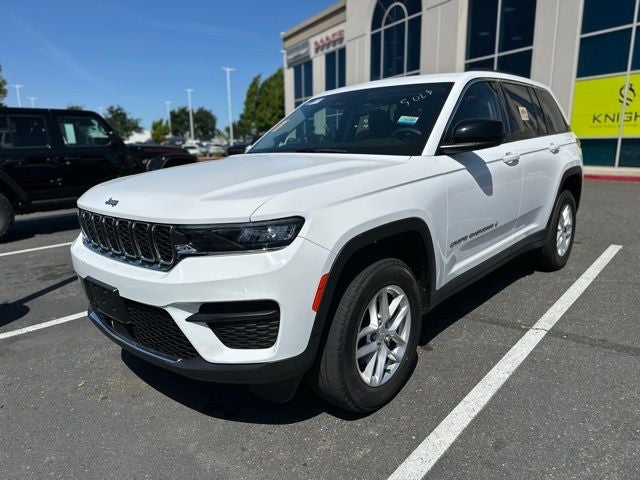 2023 Jeep Grand Cherokee Laredo