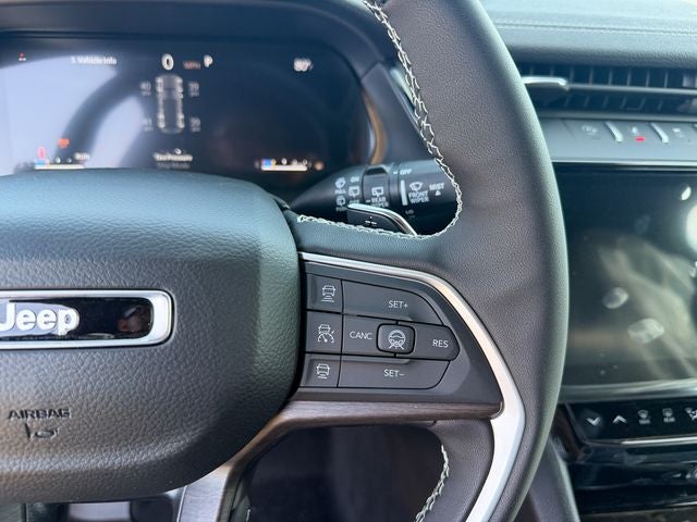 2026 Jeep Grand Cherokee Laredo Altitude