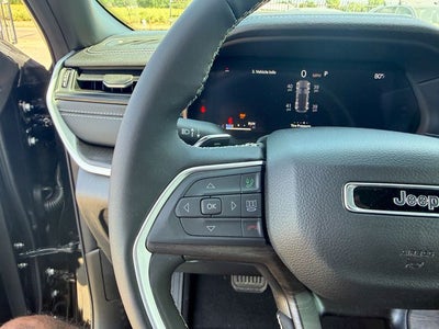 2026 Jeep Grand Cherokee Laredo Altitude