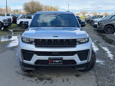 2026 Jeep Grand Cherokee Laredo