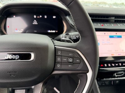 2026 Jeep Grand Cherokee Laredo Altitude