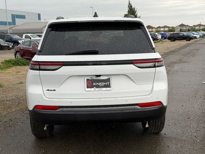 2026 Jeep Grand Cherokee Laredo Altitude
