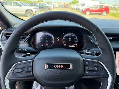 2026 Jeep Grand Cherokee Laredo