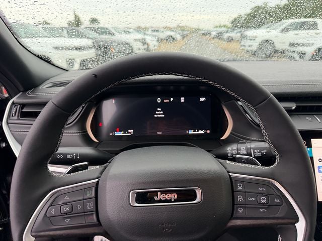 2026 Jeep Grand Cherokee Laredo Altitude