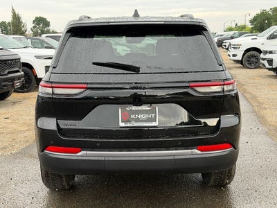 2026 Jeep Grand Cherokee Laredo Altitude