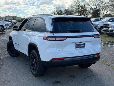 2026 Jeep Grand Cherokee Laredo