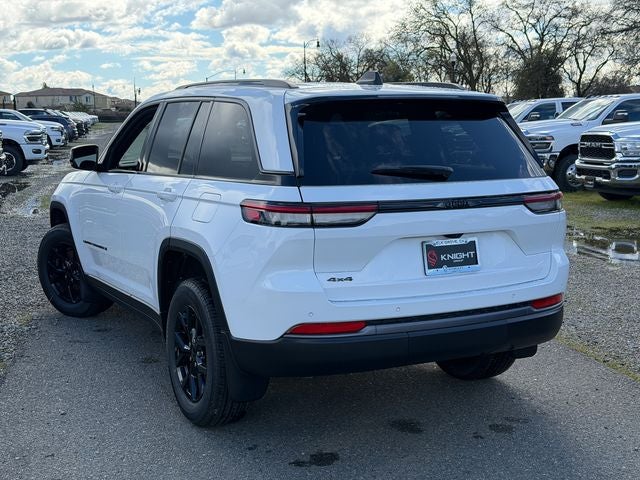 2026 Jeep Grand Cherokee Laredo