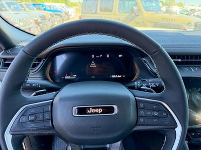 2026 Jeep Grand Cherokee Laredo