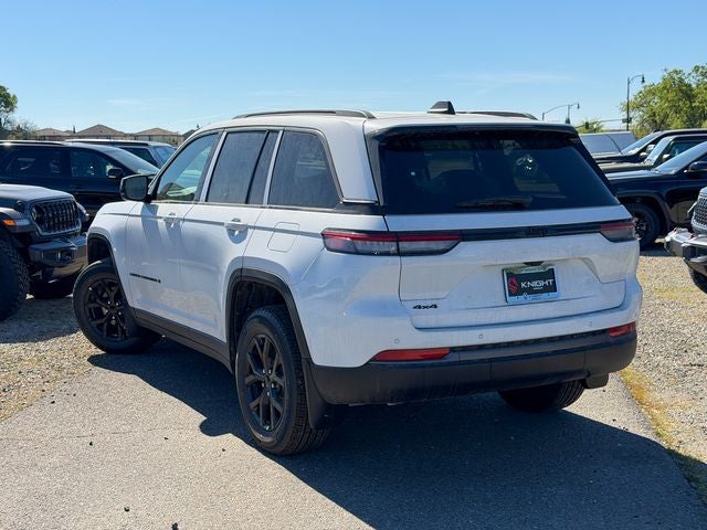 2026 Jeep Grand Cherokee Laredo