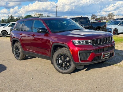 2026 Jeep Grand Cherokee Laredo