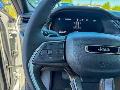 2026 Jeep Grand Cherokee Laredo Altitude