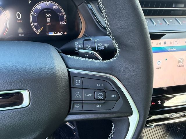 2026 Jeep Grand Cherokee Laredo