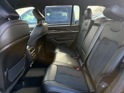 2026 Jeep Grand Cherokee Laredo