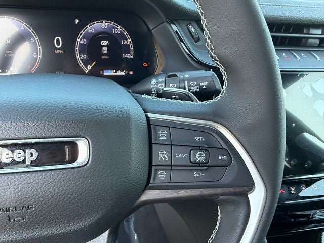 2026 Jeep Grand Cherokee Laredo