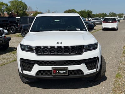 2026 Jeep Grand Cherokee Laredo