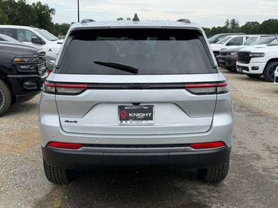 2026 Jeep Grand Cherokee Laredo Altitude
