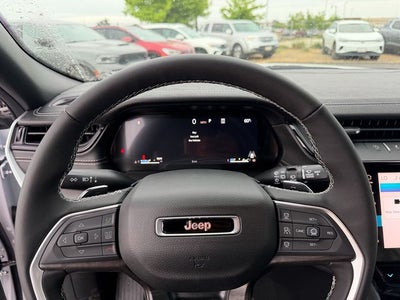 2026 Jeep Grand Cherokee Laredo Altitude