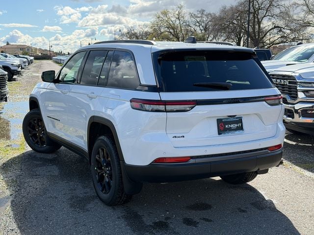 2026 Jeep Grand Cherokee Laredo