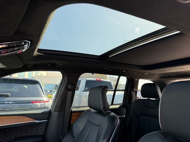 2024 Jeep Grand Cherokee Summit