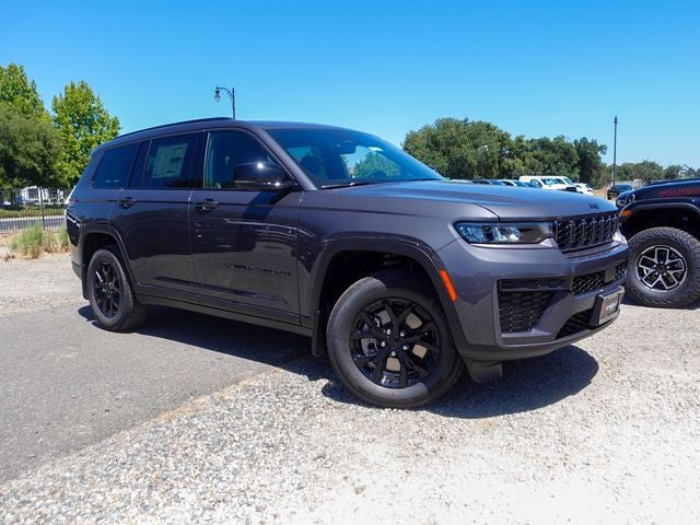 2026 Jeep Grand Cherokee L Laredo