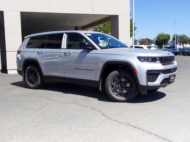 2026 Jeep Grand Cherokee L Laredo