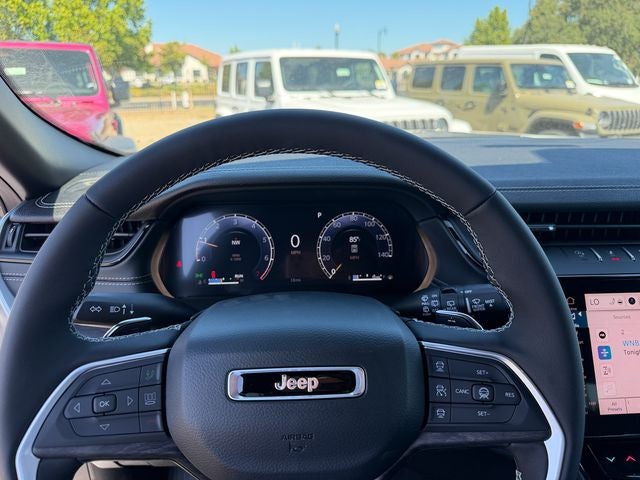 2026 Jeep Grand Cherokee L Laredo Altitude