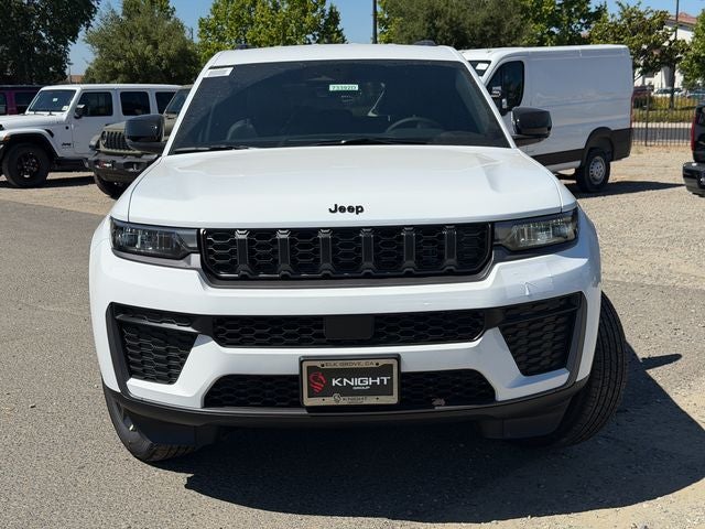 2026 Jeep Grand Cherokee L Laredo Altitude