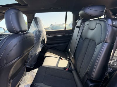 2026 Jeep Grand Cherokee L Laredo