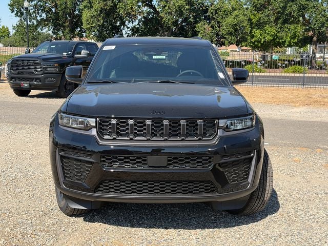 2026 Jeep Grand Cherokee L Laredo