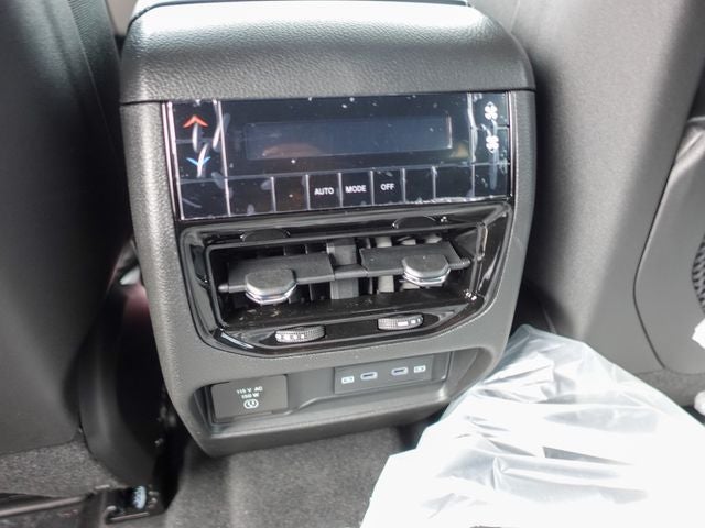 2026 Jeep Grand Cherokee L Altitude