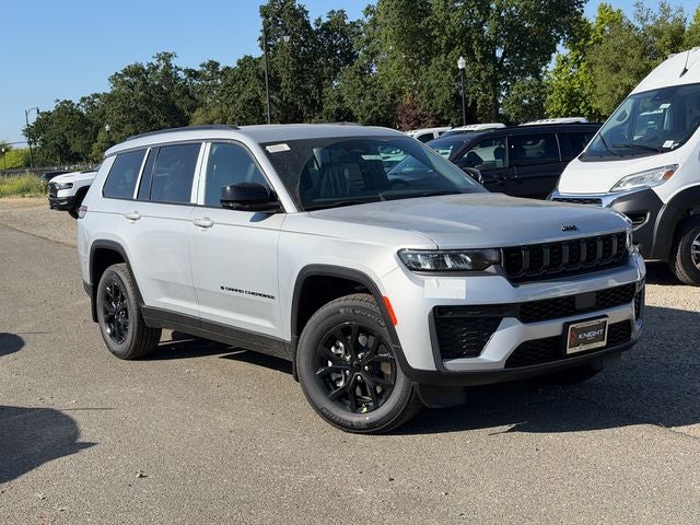 2026 Jeep Grand Cherokee L Laredo