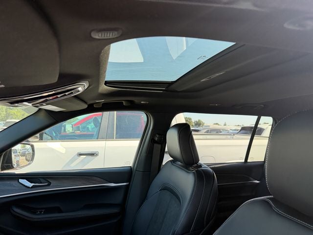2026 Jeep Grand Cherokee L Altitude