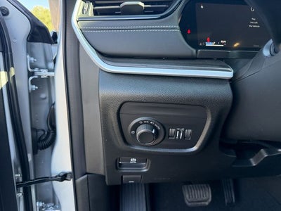 2026 Jeep Grand Cherokee L Laredo